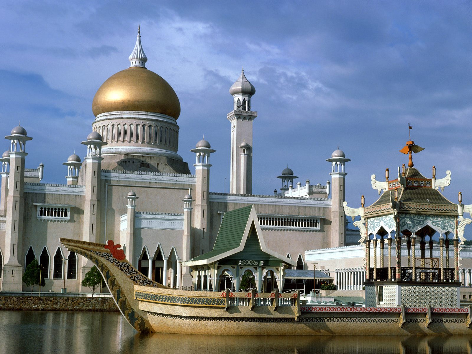  Bandar Seri Begawan, Brunei and Muara prostitutes